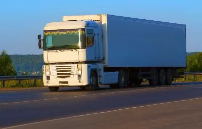 Antalya ile Taşkent Arası Öğrenci Eşyası Taşıma